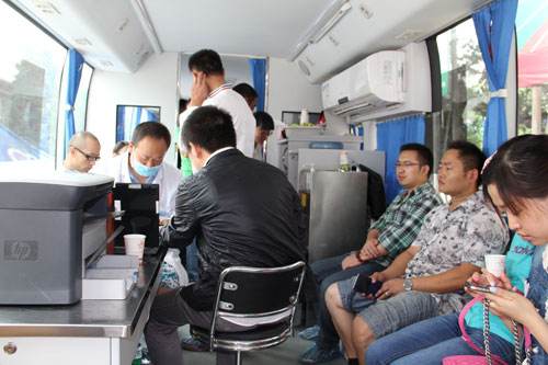 在獻血車獻血應該注意什么？01